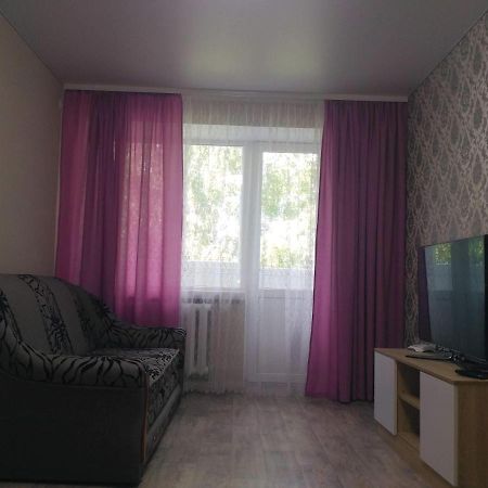 Подобово Квартира В Центрі Міста Konotop Екстериор снимка