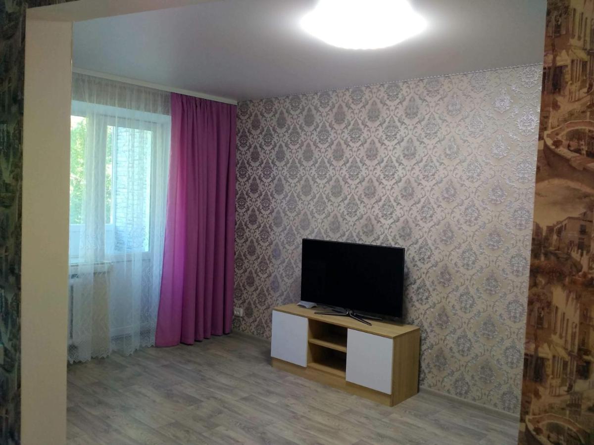 Подобово Квартира В Центрі Міста Konotop Екстериор снимка